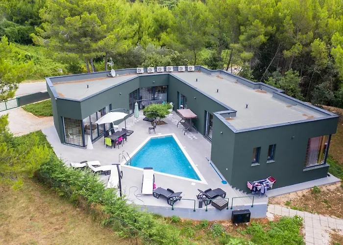 Amazing Sandra With Pool Near The Beach, Extra Pool Heating Available - Wiibuk *