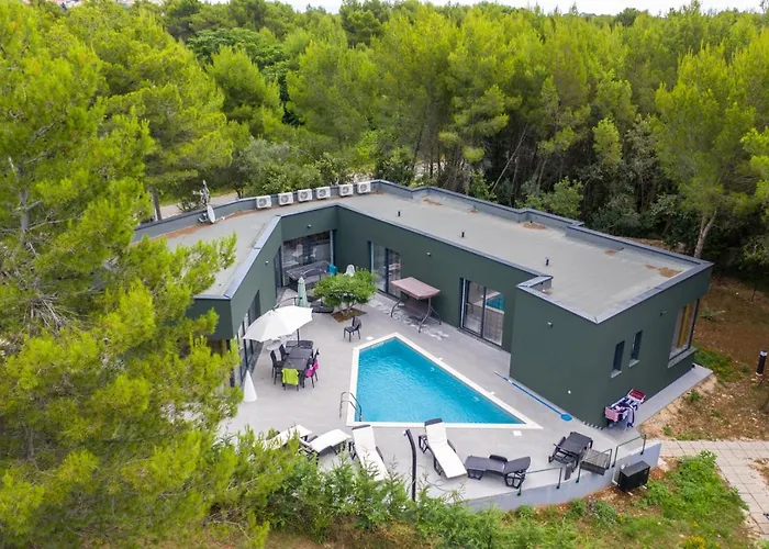 Amazing Sandra With Pool Near The Beach, Extra Pool Heating Available - Wiibuk *