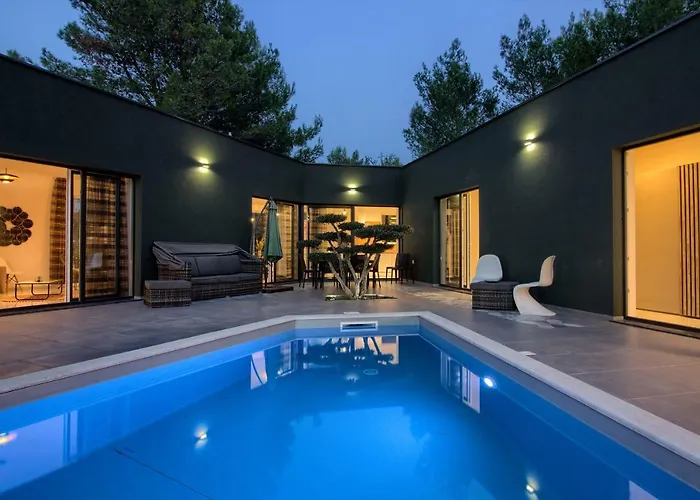 Amazing Sandra With Pool Near The Beach, Extra Pool Heating Available - Wiibuk