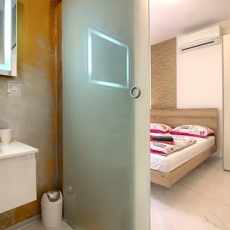 Villa Amazing Sandra With Pool Near The Beach, Extra Pool Heating Available - Wiibuk *