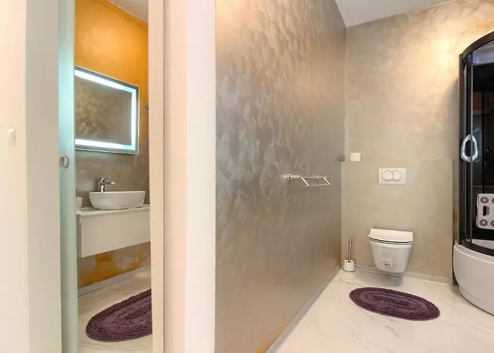 Villa Amazing Sandra With Pool Near The Beach, Extra Pool Heating Available - Wiibuk