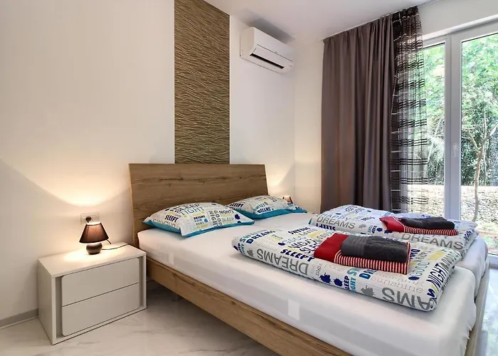 Amazing Sandra With Pool Near The Beach, Extra Pool Heating Available - Wiibuk *